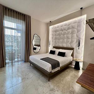 Elegant Rooms